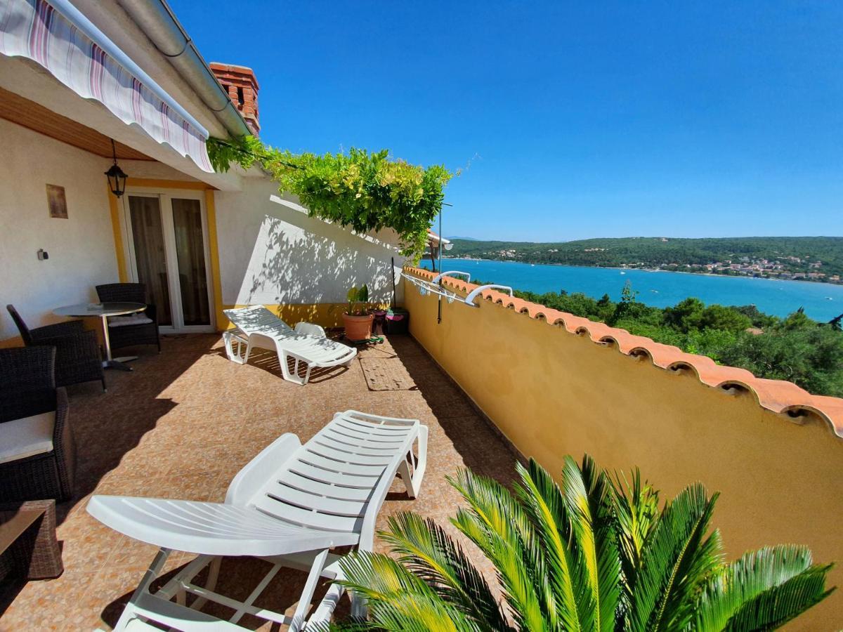Čižići Apartment Dajana 4+2 מראה חיצוני תמונה